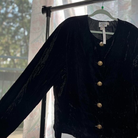 Vintage Black velvet button-up jacket ⚜️ - Picture 4 of 7